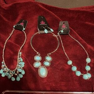 Paparazzi Turquoise and Silver Necklace Trio